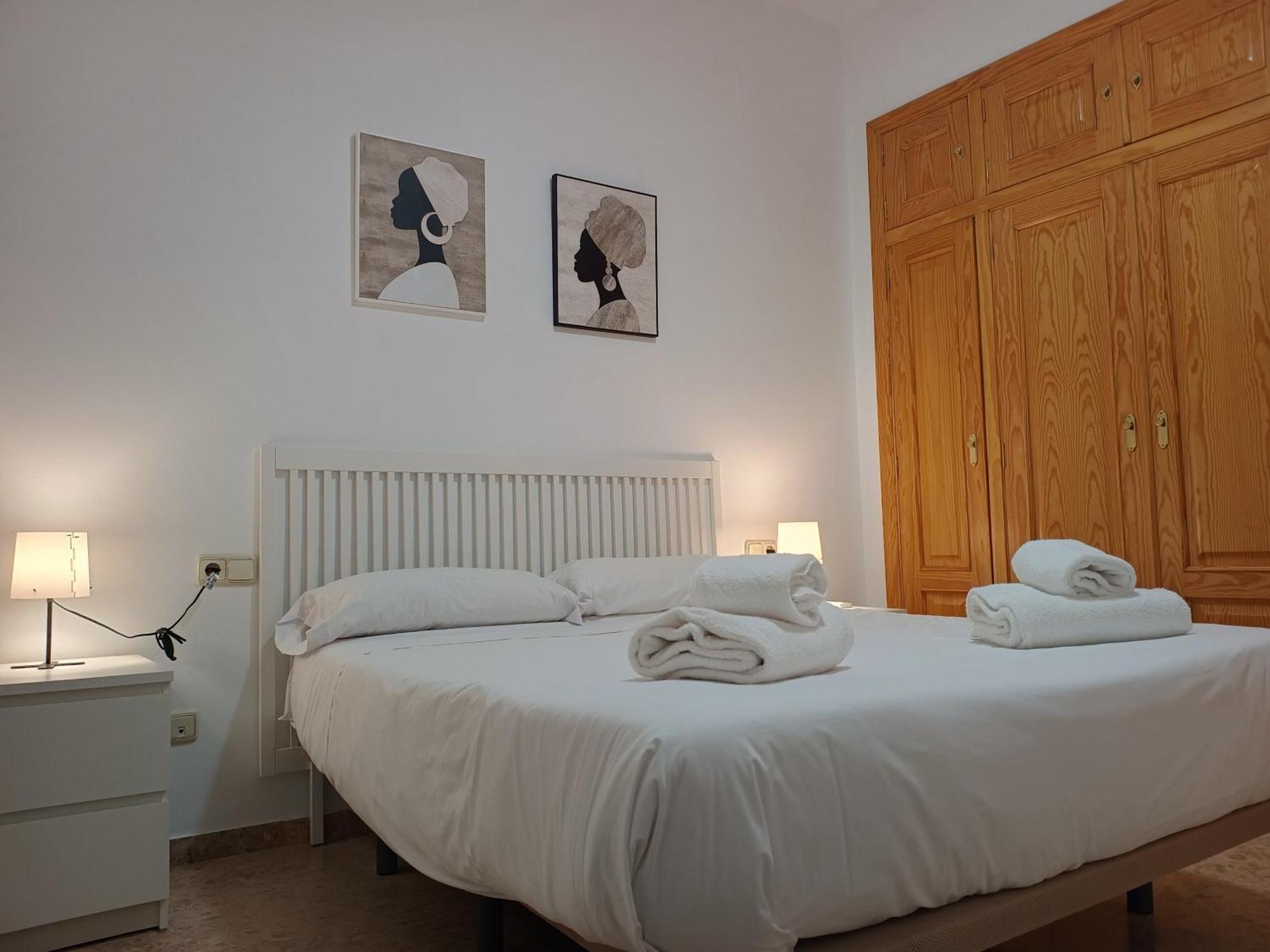 Sunshine Fernando Colon Apartment กอร์โดบา ภายนอก รูปภาพ